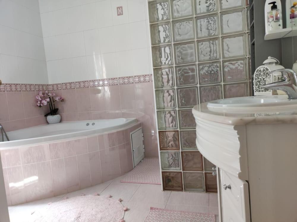 Chateau Angelique Konuk evi Valensiya Dış mekan fotoğraf